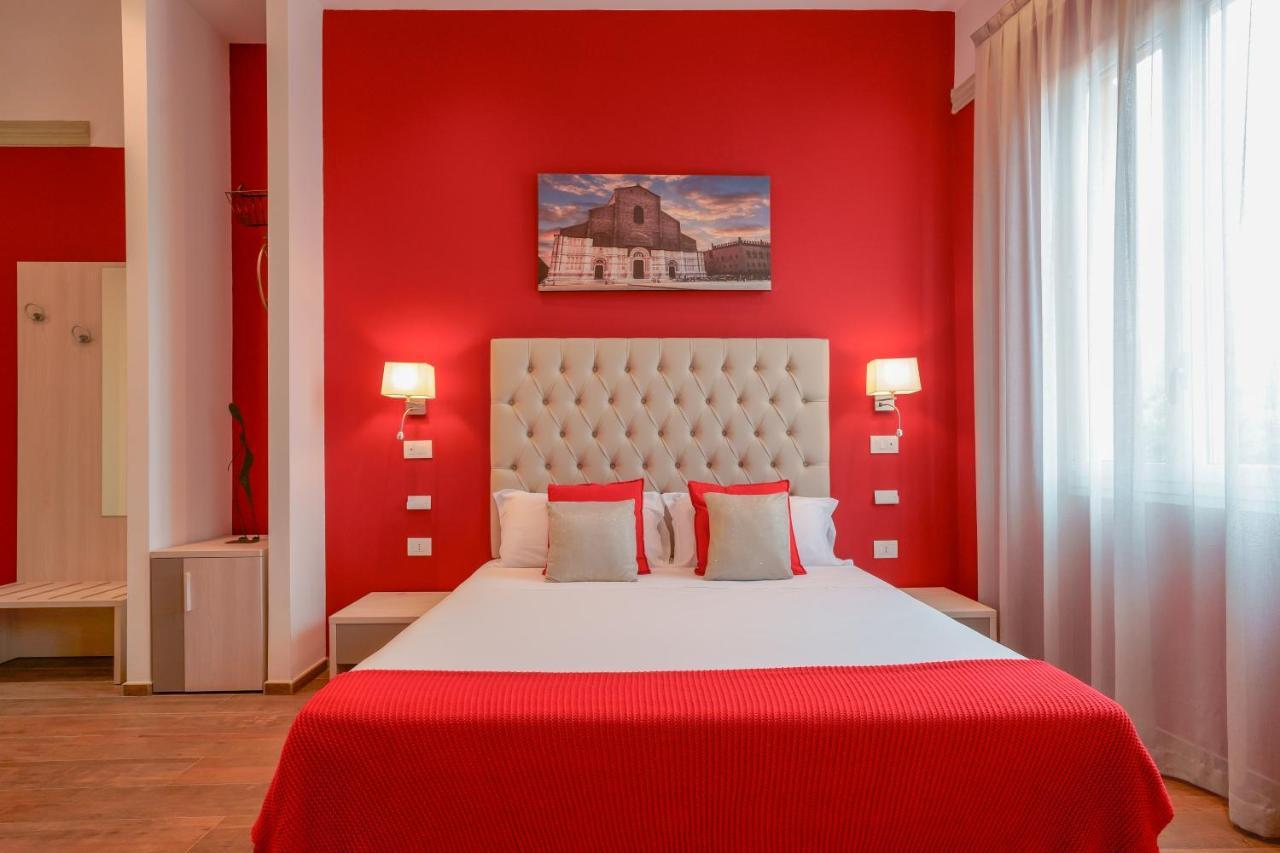 Bed and Breakfast Attico Di Via D'Azeglio Болонья Экстерьер фото