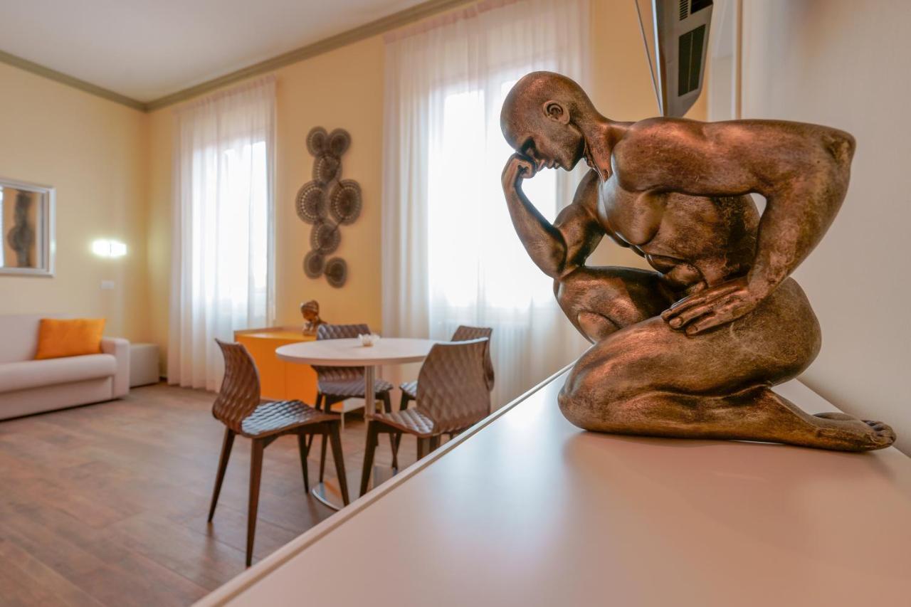 Bed and Breakfast Attico Di Via D'Azeglio Болонья Экстерьер фото