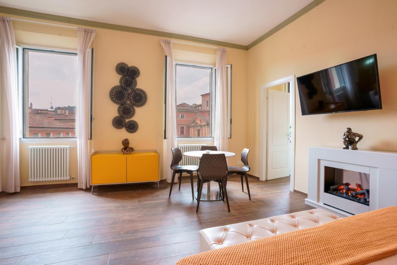 Bed and Breakfast Attico Di Via D'Azeglio Болонья Экстерьер фото