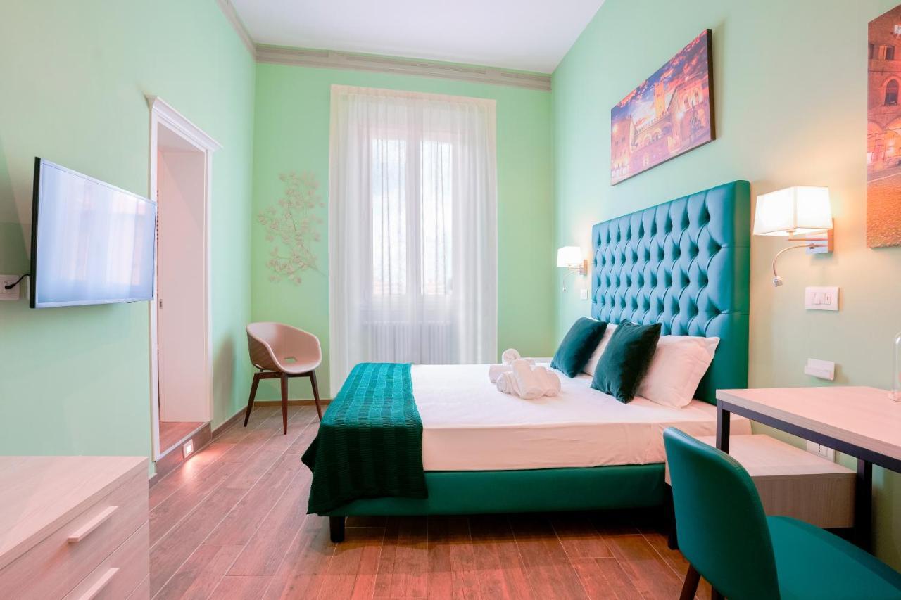 Bed and Breakfast Attico Di Via D'Azeglio Болонья Экстерьер фото