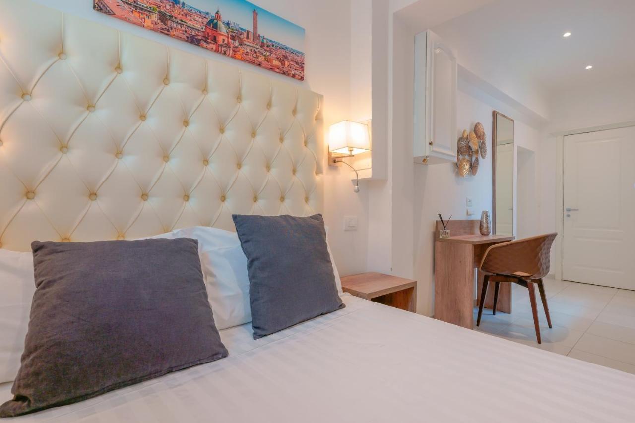 Bed and Breakfast Attico Di Via D'Azeglio Болонья Экстерьер фото